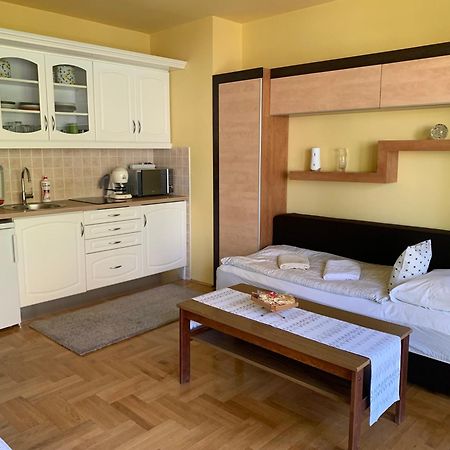 Mandarin Wellness Apartman Siófok Exteriör bild