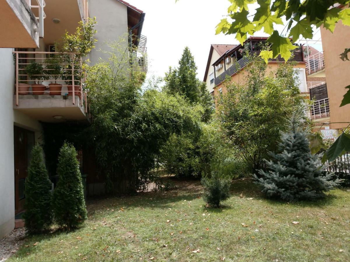 Mandarin Wellness Apartman Siófok Exteriör bild