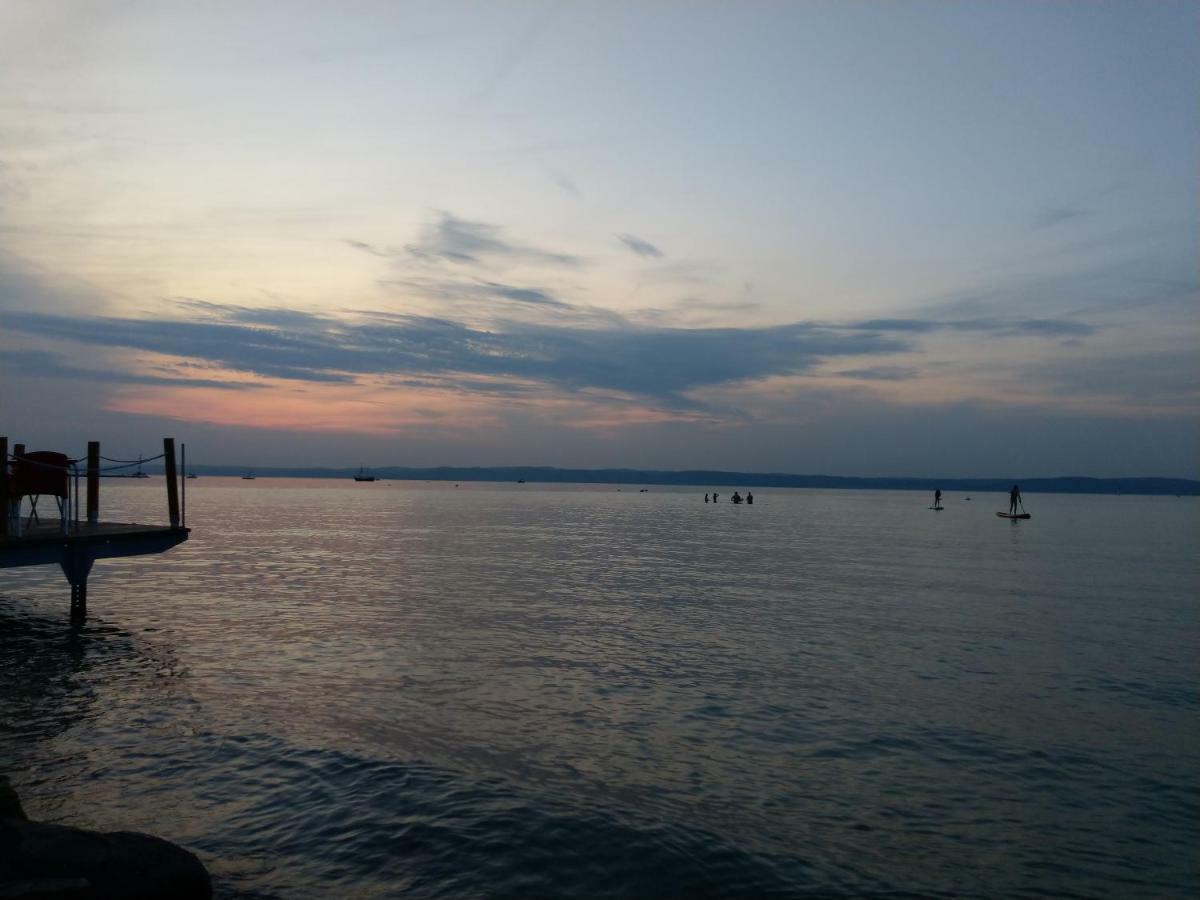 Mandarin Wellness Apartman Siófok Exteriör bild